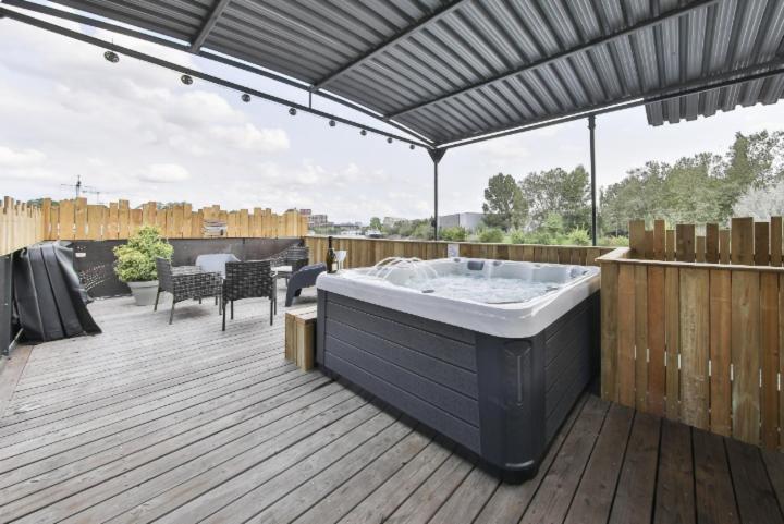 Апартаменты La Peniche De Fabrice Avec Jacuzzi Privatif Страсбург Экстерьер фото